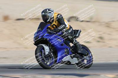 media/Nov-16-2025-Race Pace (Sun) [[8c5fa54630]]/Non Verified Riders (1st 20 Minutes)/2-Turn 10 (1010am)/